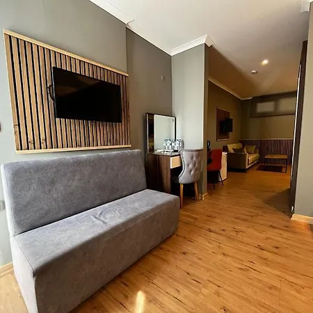 Hotel Akcayzeytin 3*