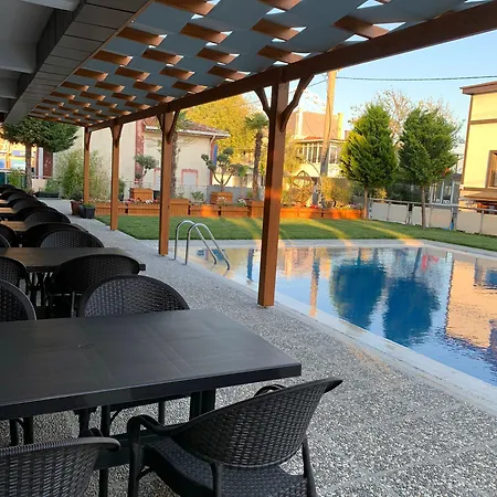 Hotel Akcayzeytin 3*