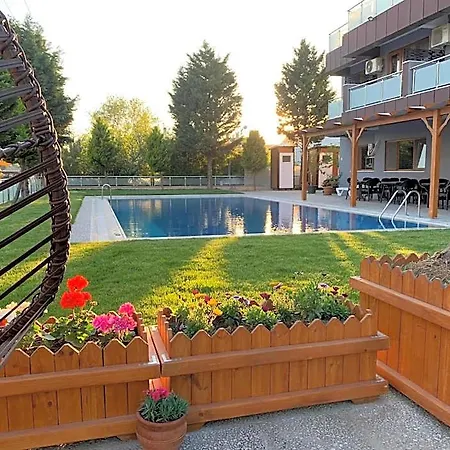 Akcayzeytin Hotel